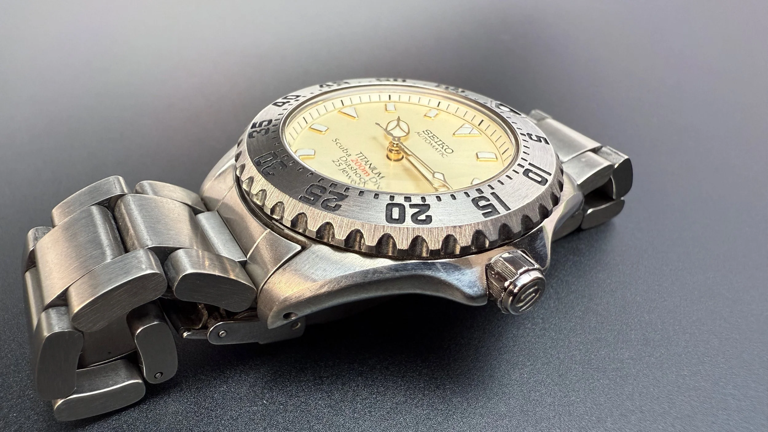 最終価格！セイコー 200m チタン4S15-7000 SCVF003 Seiko Scuba 4S15-7000 SCVF003 — VintageSeikos.NL
